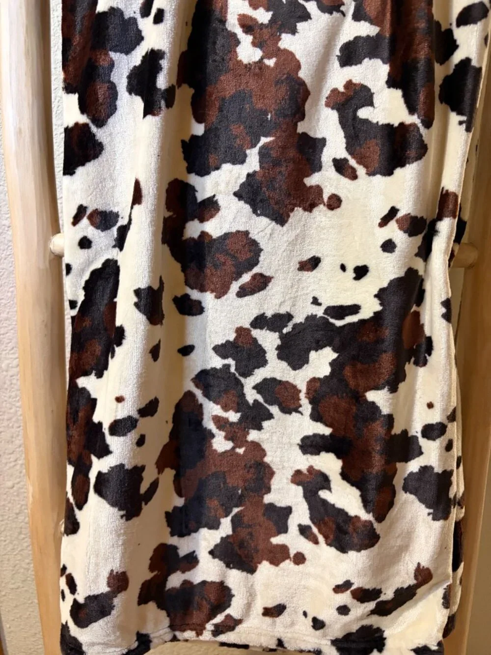 Stone Mountain Cow Print Oversized Plush Throw Blanket 60x70 Western NWT
